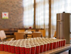 Varm nydelse: Opdag fordelene ved ripple wall papkrus til din kaffe