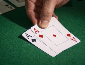 Online casino vs. Fysiske casinoer: Hvad er bedst?
